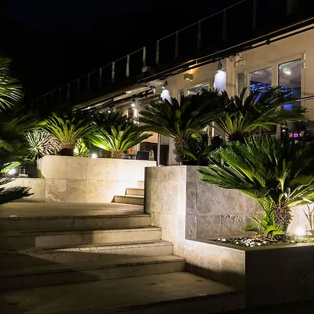 La Villa-2