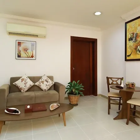 La Villa Hotel-2