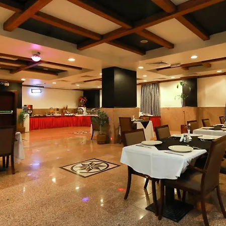 La Villa Hotel-2